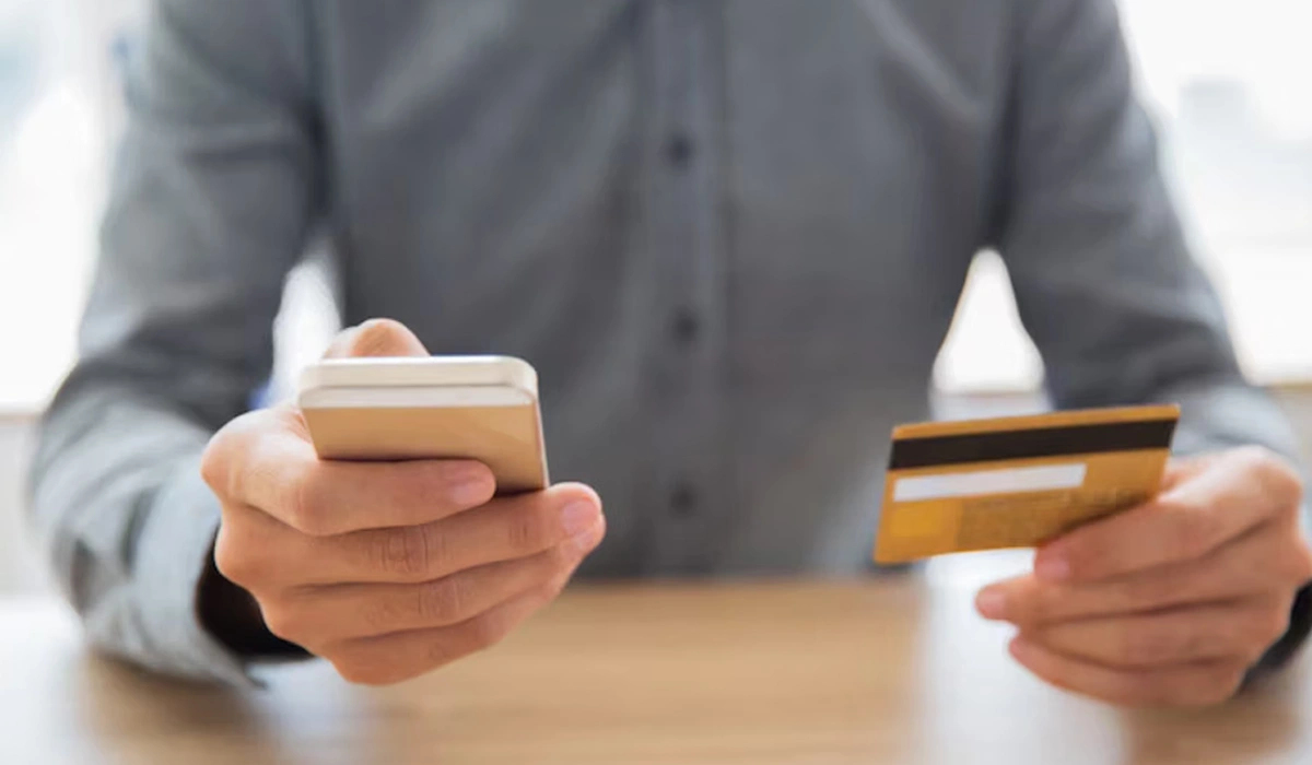 Kritik-dan-Perlindungan-Konsumen (1)