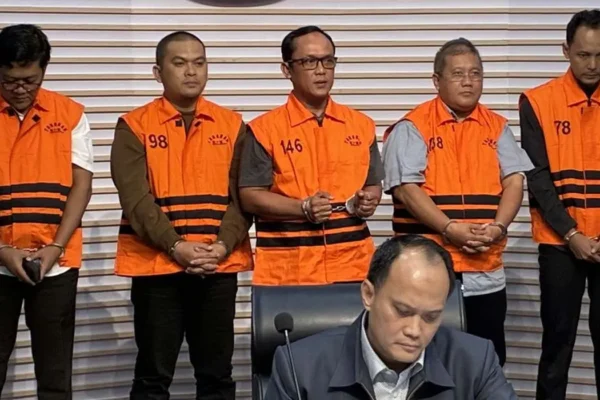 KPK Tangkap Bupati Lampung Tengah, Modus Korupsi Capai Rp 5,75 Miliar