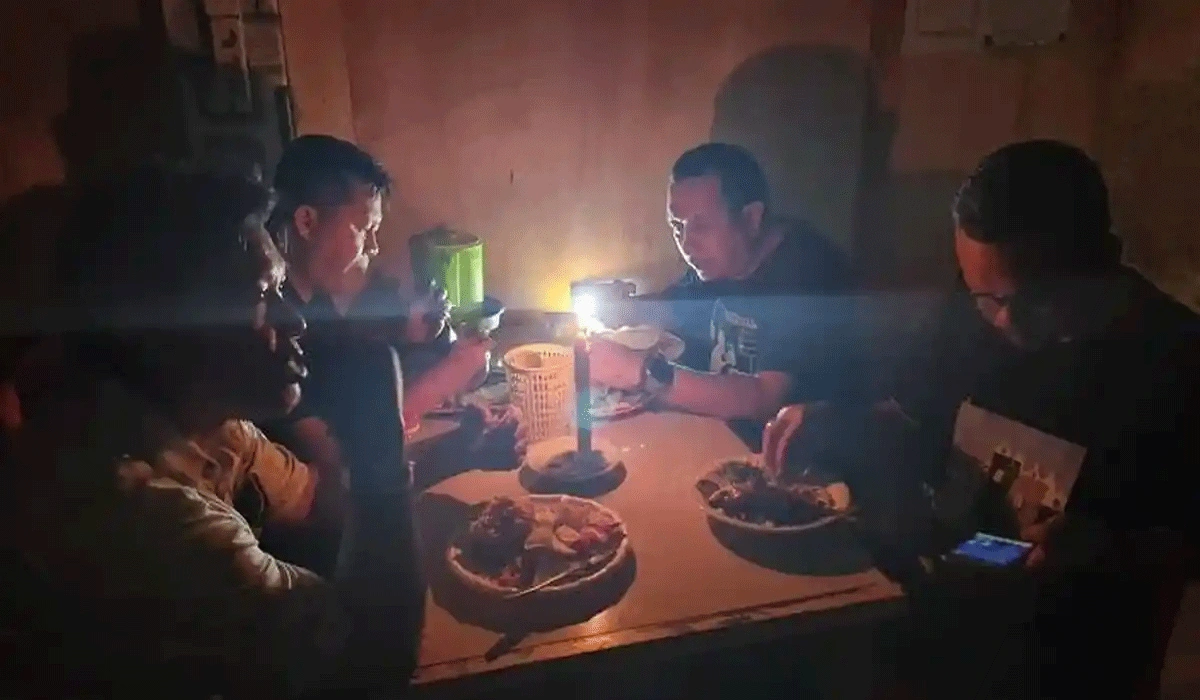 Listrik Katanya Pulih 97%, Tapi Aceh Masih Gelap Gulita! Mana Janji Pemulihan Itu?