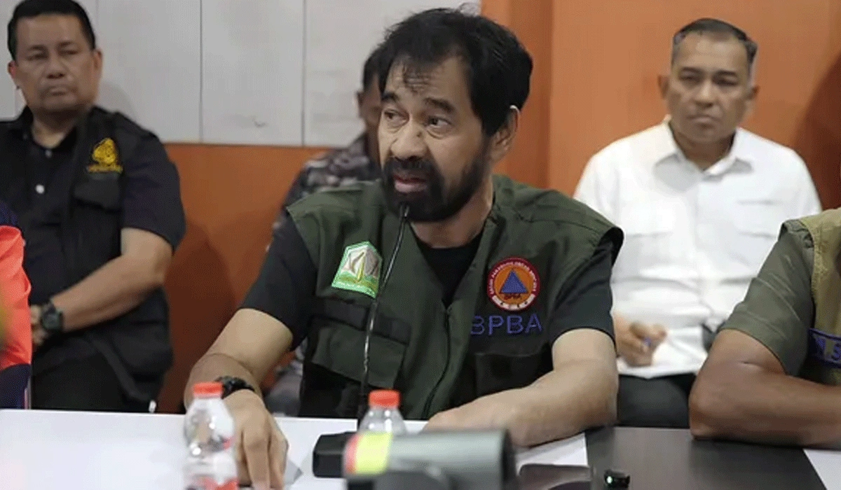 Mualem Geram! BNPB Alasan Boat Bocor, Evakuasi Banjir Jadi Terhambat