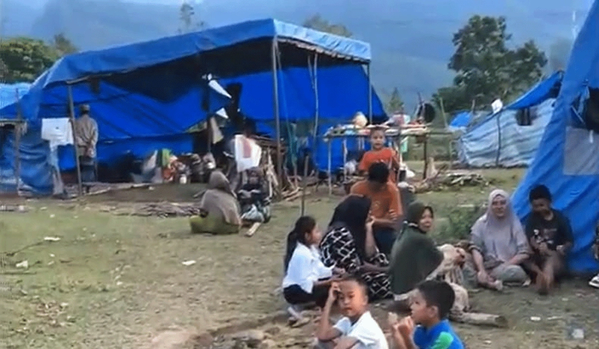 BNPB Bilang Warga Aman Padahal Desa Terisolasi Kelaparan Parah!